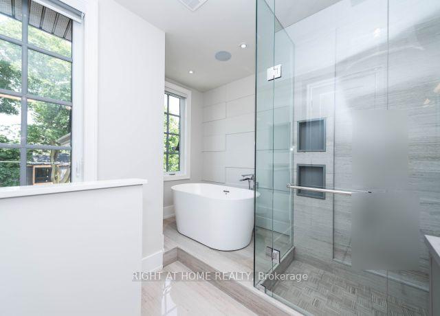 Photo 6 of 41 Sharron Drive, Toronto, Leaside — HOMEH