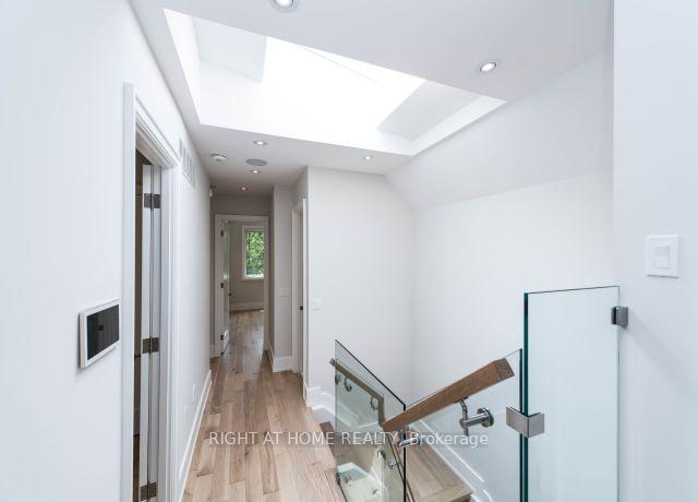 Photo 10 of 41 Sharron Drive, Toronto, Leaside — HOMEH