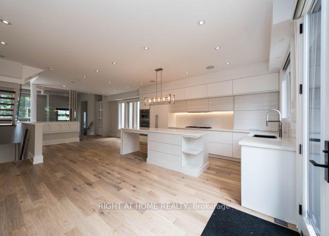 Photo 18 of 41 Sharron Drive, Toronto, Leaside — HOMEH