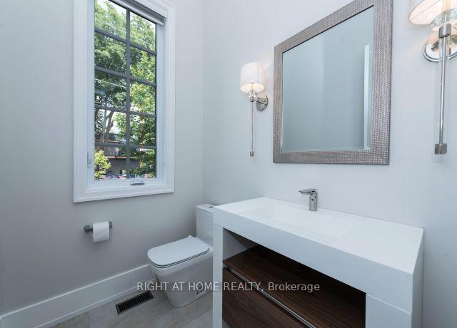 Photo 22 of 41 Sharron Drive, Toronto, Leaside — HOMEH
