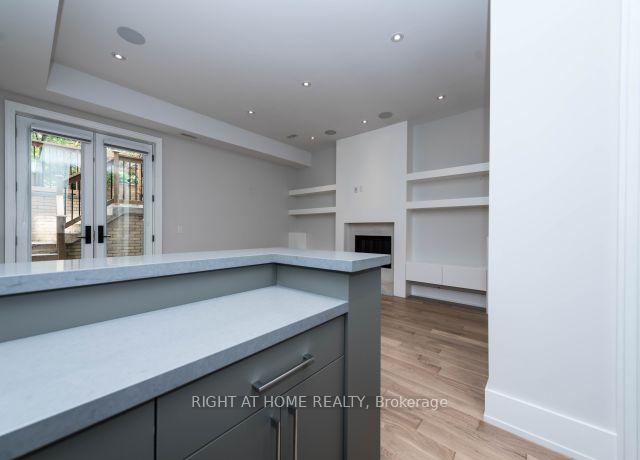 Photo 23 of 41 Sharron Drive, Toronto, Leaside — HOMEH