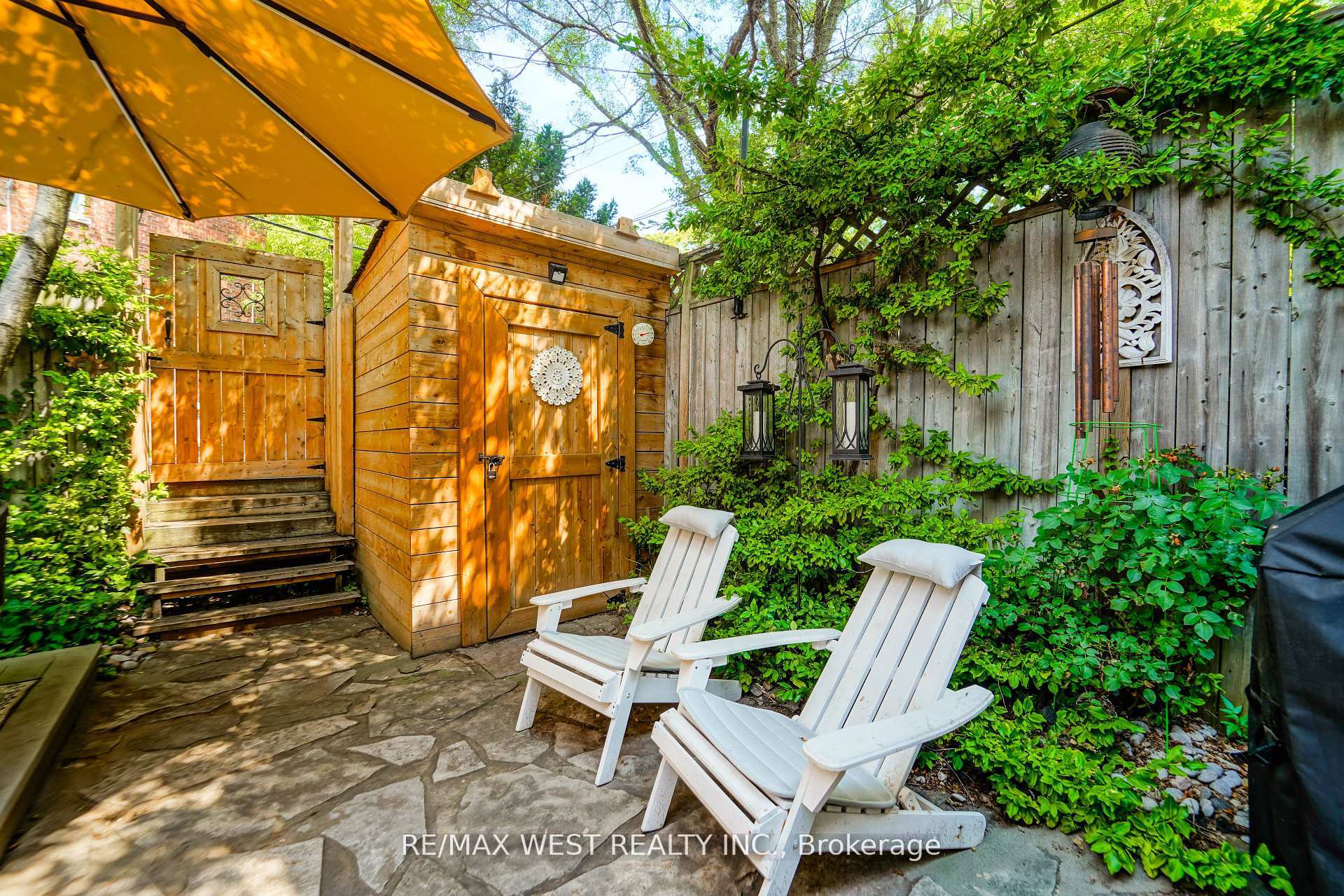 Photo 15 of 46 Rhyl Avenue, Toronto, The Beaches — HOMEH