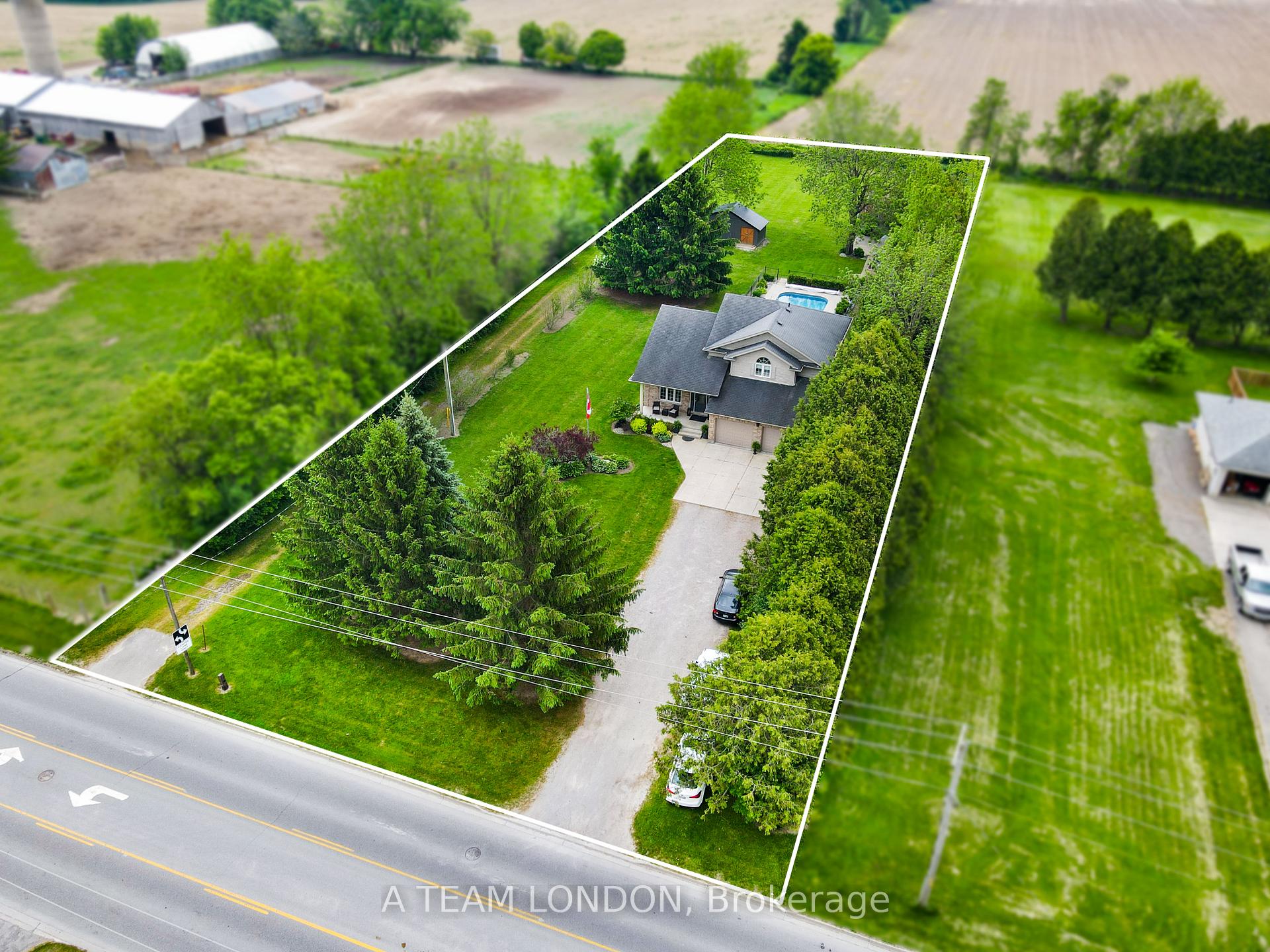 Photo 9 of 400 Second Street, Strathroy-Caradoc, NE — HOMEH