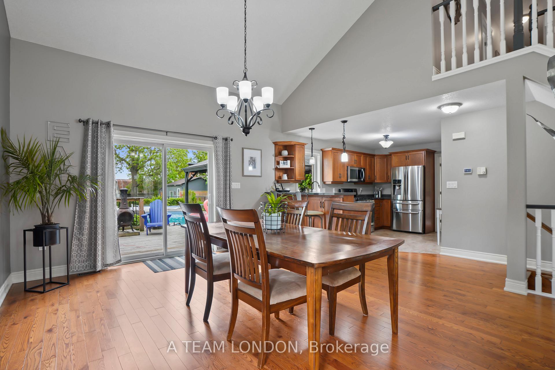Photo 15 of 400 Second Street, Strathroy-Caradoc, NE — HOMEH