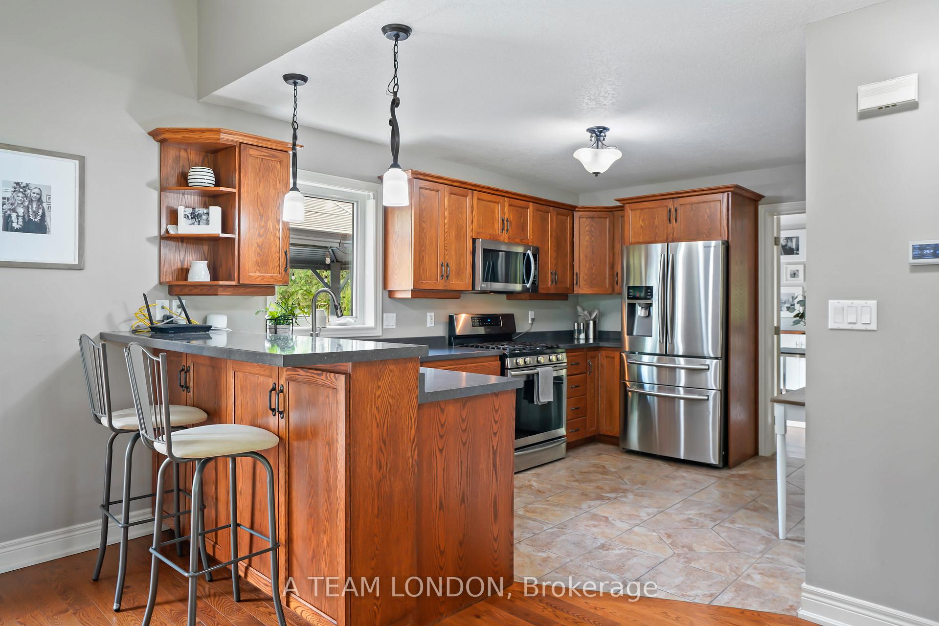 Photo 17 of 400 Second Street, Strathroy-Caradoc, NE — HOMEH
