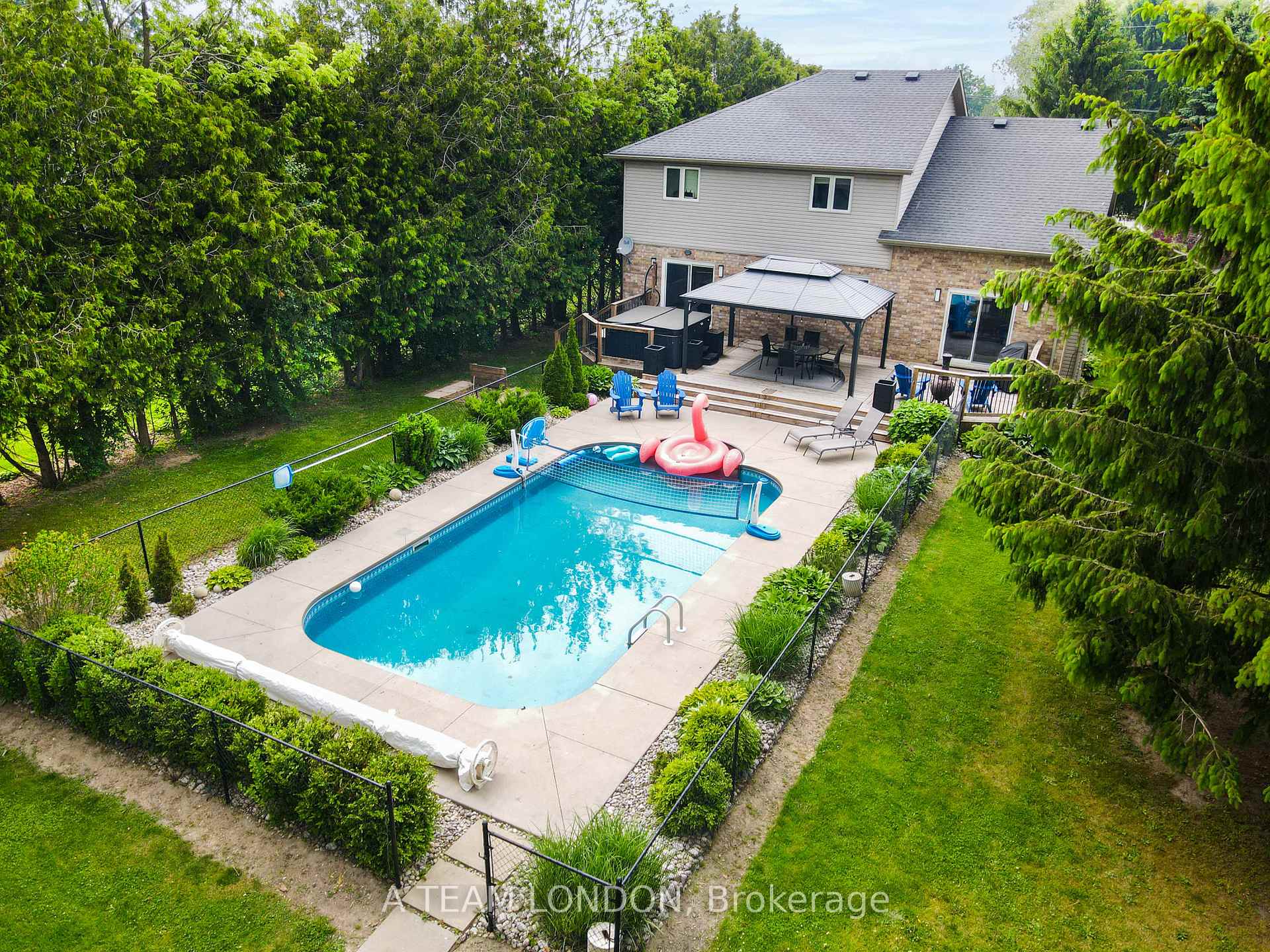 Photo 37 of 400 Second Street, Strathroy-Caradoc, NE — HOMEH