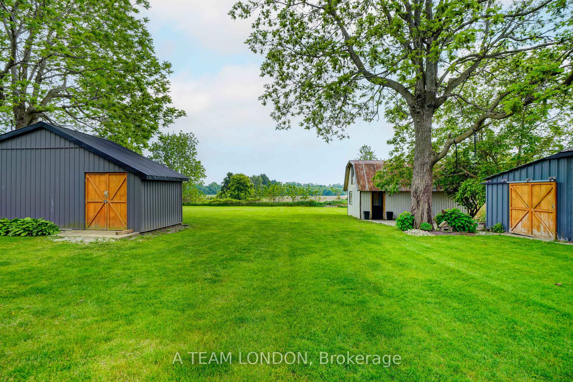 Photo 42 of 400 Second Street, Strathroy-Caradoc, NE — HOMEH