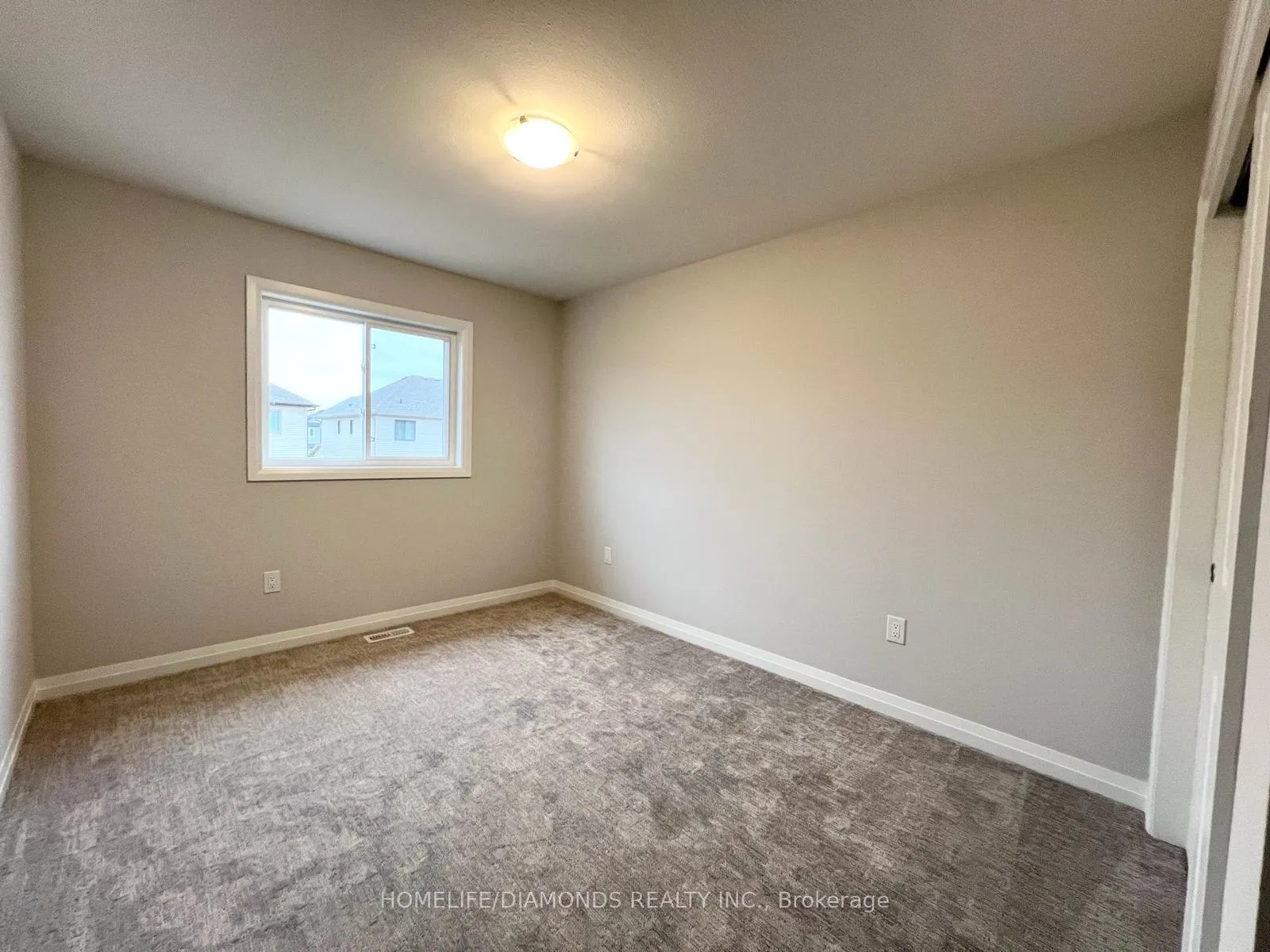 Photo 12 of 121 Alicia Crescent, Thorold, Hurricane/Merrittville — HOMEH