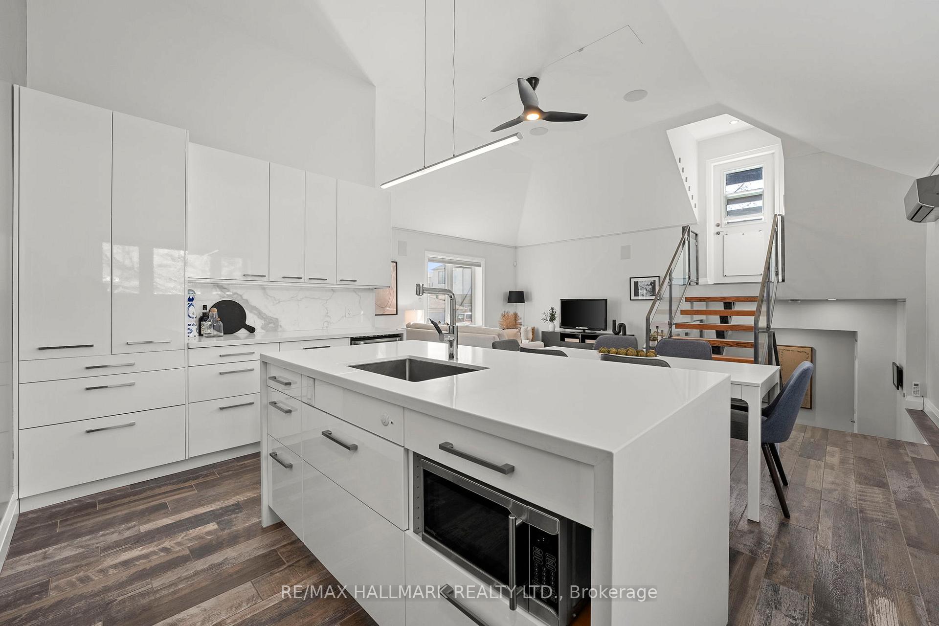 Photo 5 of 272&276 King Edward Avenue, Toronto, Woodbine-Lumsden — HOMEH