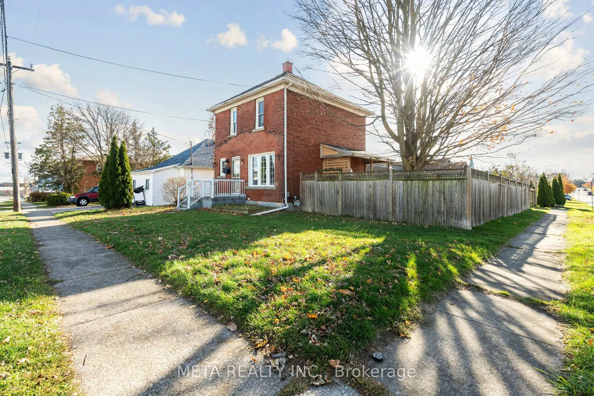 Photo 1 of 29 Ann Street, Thorold, Thorold Downtown — HOMEH