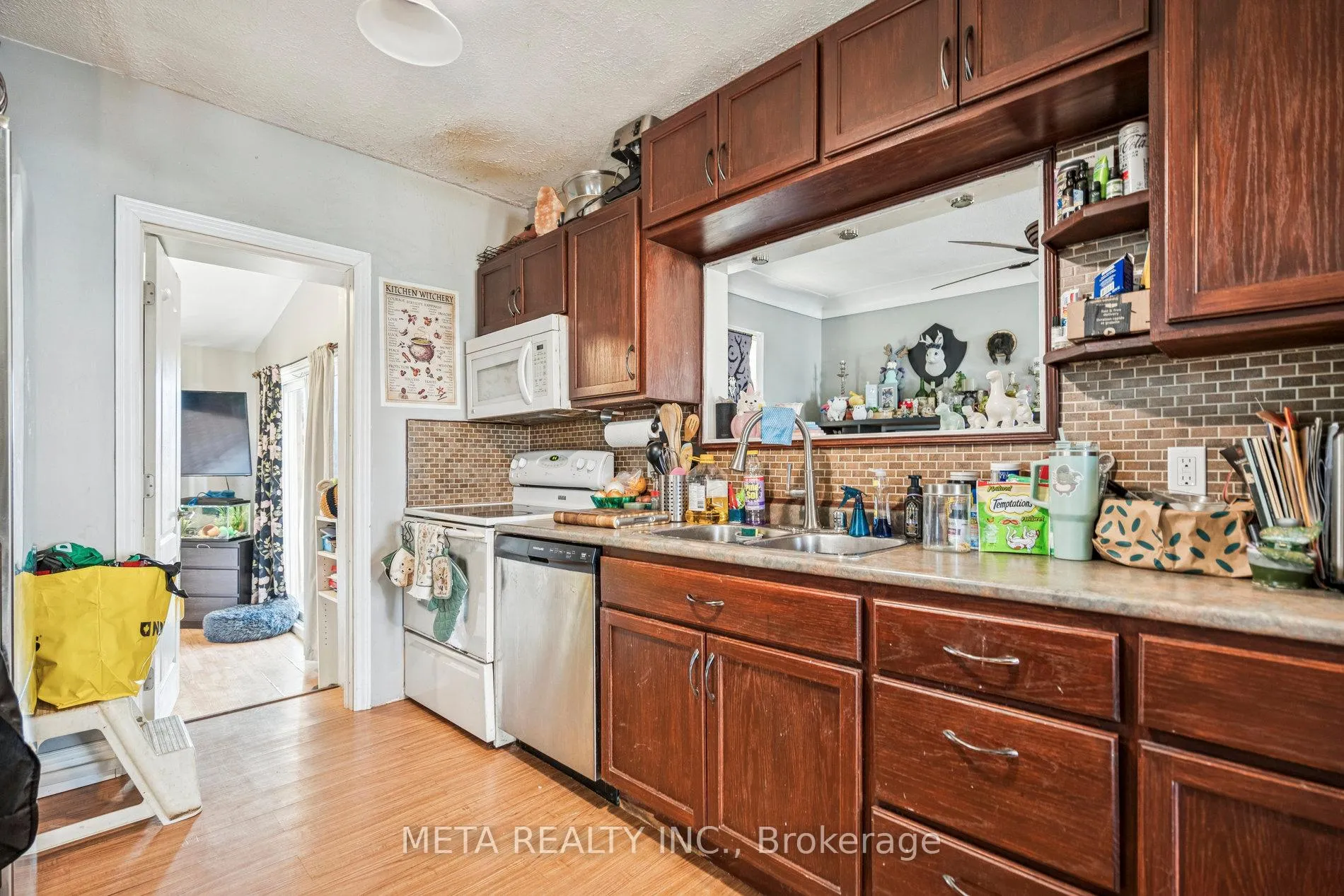 Photo 5 of 29 Ann Street, Thorold, Thorold Downtown — HOMEH