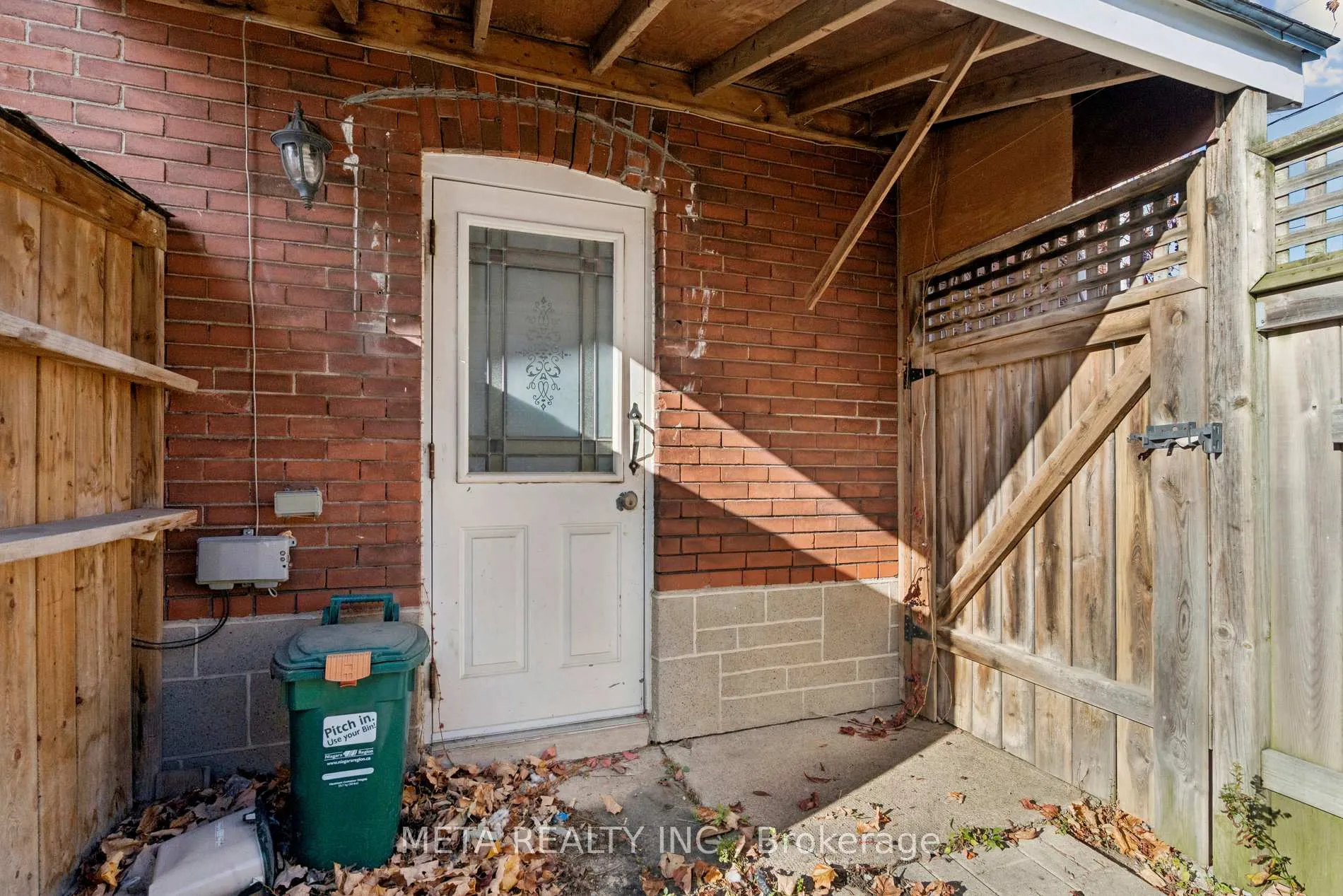 Photo 19 of 29 Ann Street, Thorold, Thorold Downtown — HOMEH