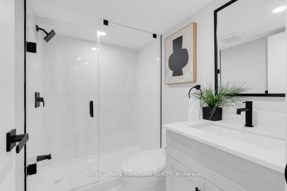 Photo 37 of 186 Parkmount Road, Toronto, Greenwood-Coxwell — HOMEH