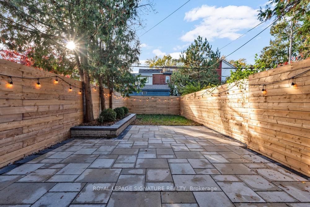 Photo 40 of 186 Parkmount Road, Toronto, Greenwood-Coxwell — HOMEH