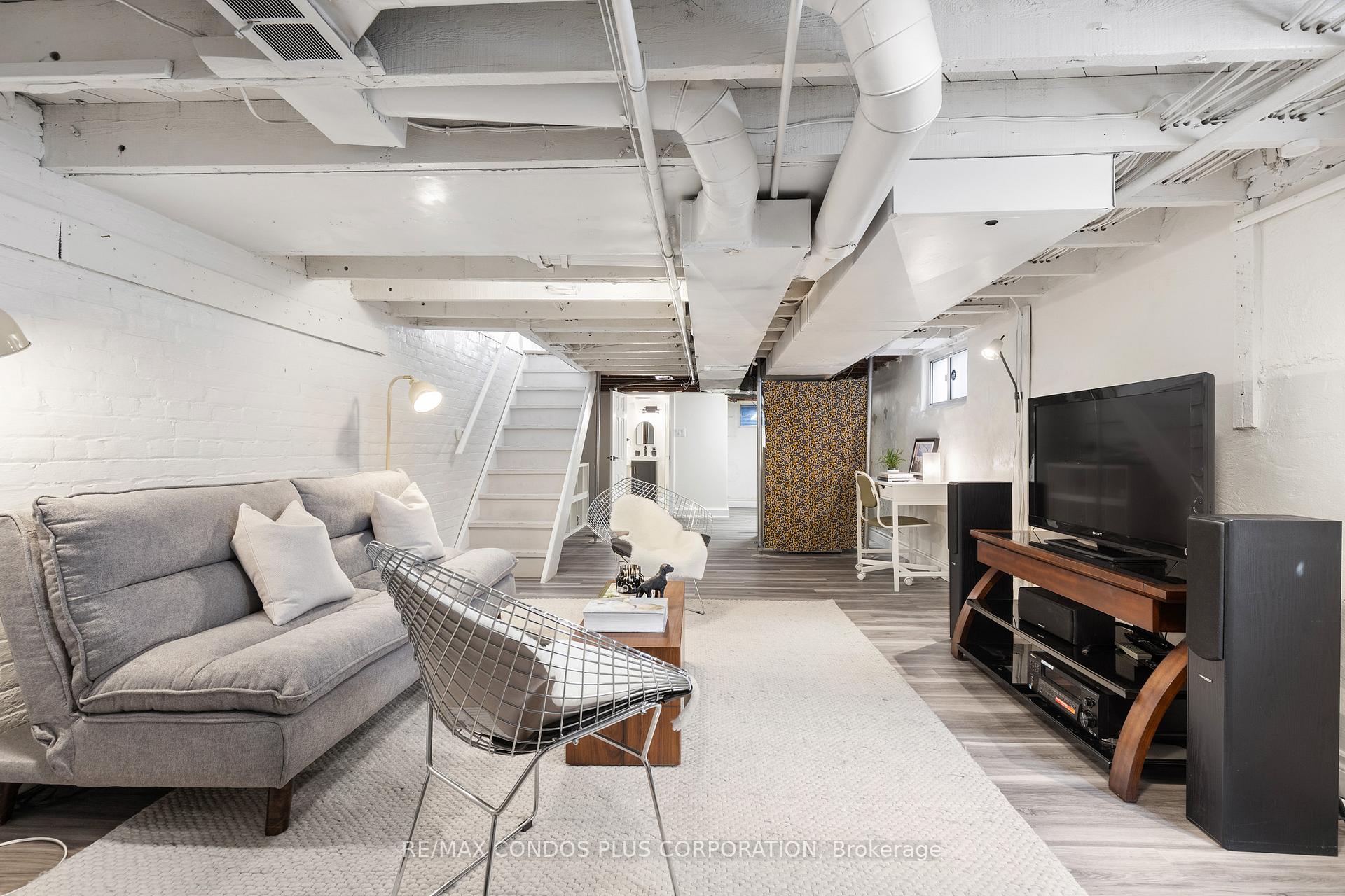 Photo 27 of 54 Robbins Avenue, Toronto, Woodbine Corridor — HOMEH