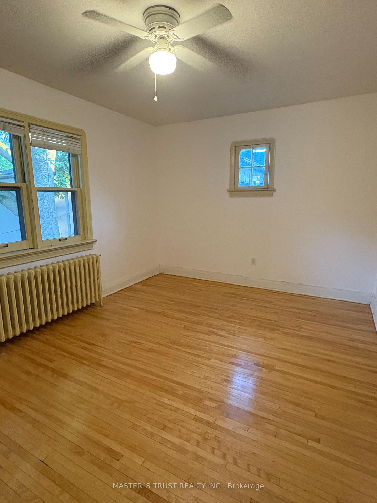 Photo 4 of 217 Hanna Road, Toronto, Leaside — HOMEH