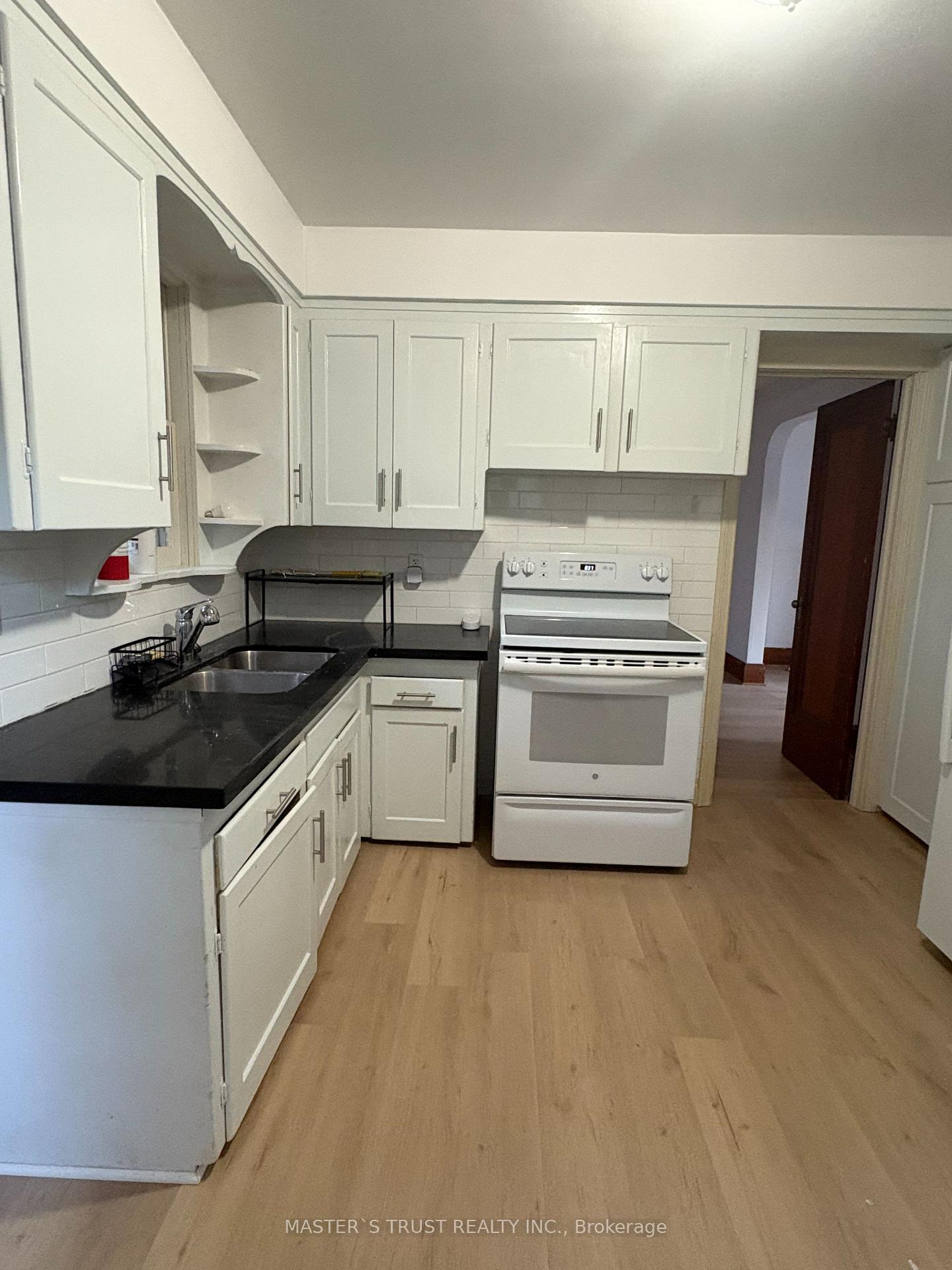 Photo 10 of 217 Hanna Road, Toronto, Leaside — HOMEH