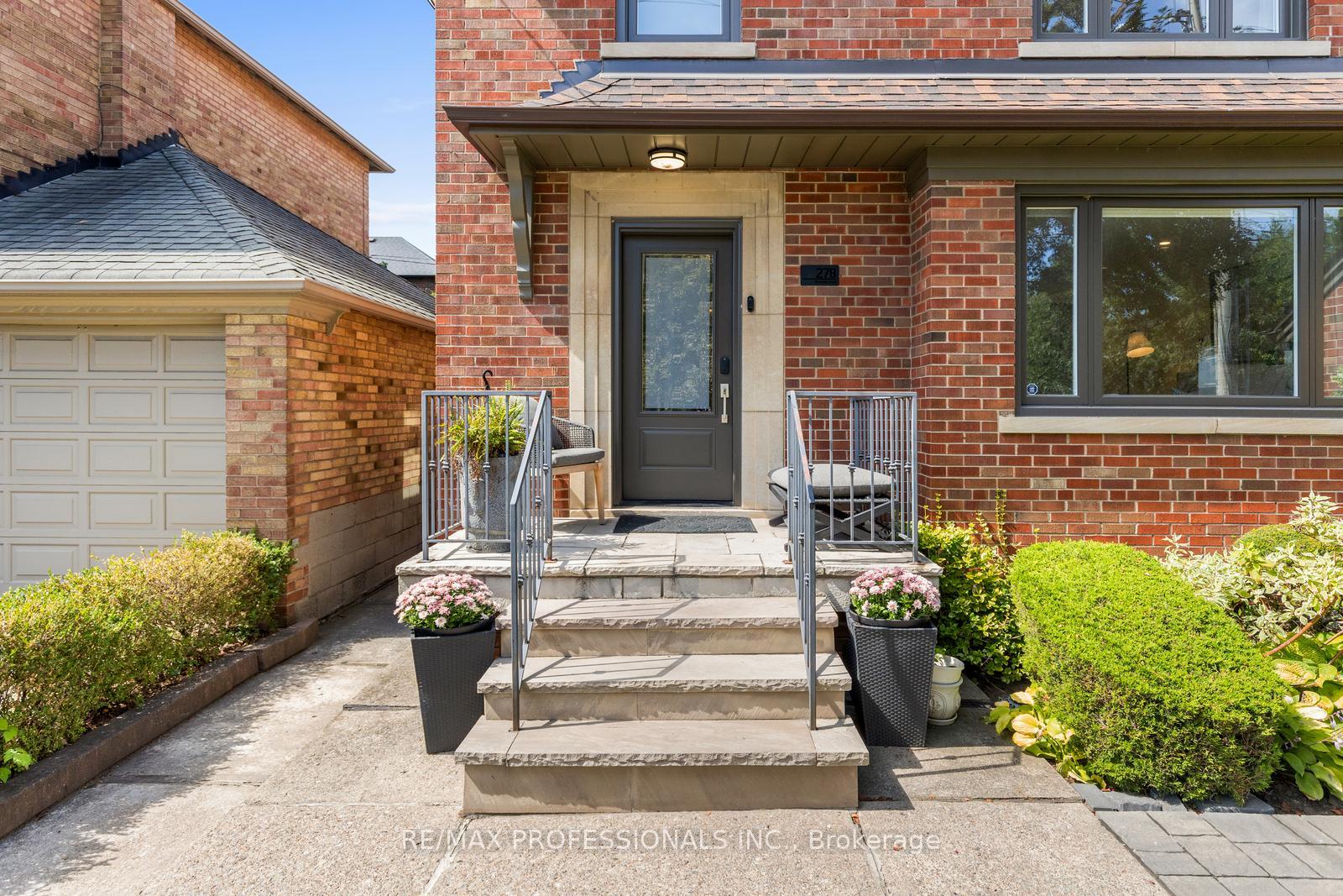 Photo 2 of 278 Rumsey Road, Toronto, Leaside — HOMEH