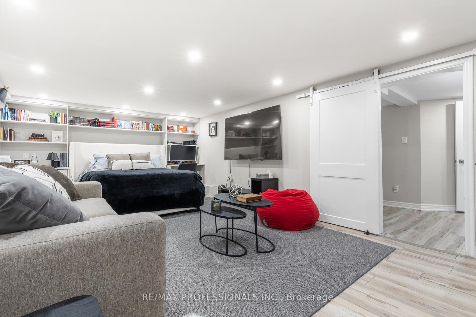 Photo 34 of 278 Rumsey Road, Toronto, Leaside — HOMEH