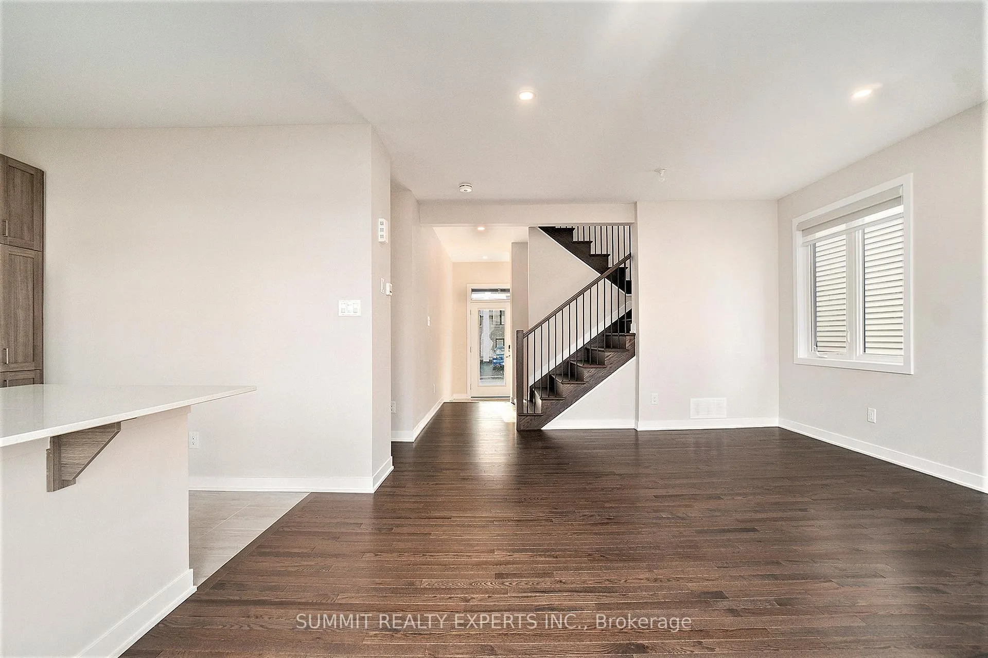 Photo 8 of 104 Beebalm Crescent, Ottawa, Barrhaven - Half Moon Bay — HOMEH