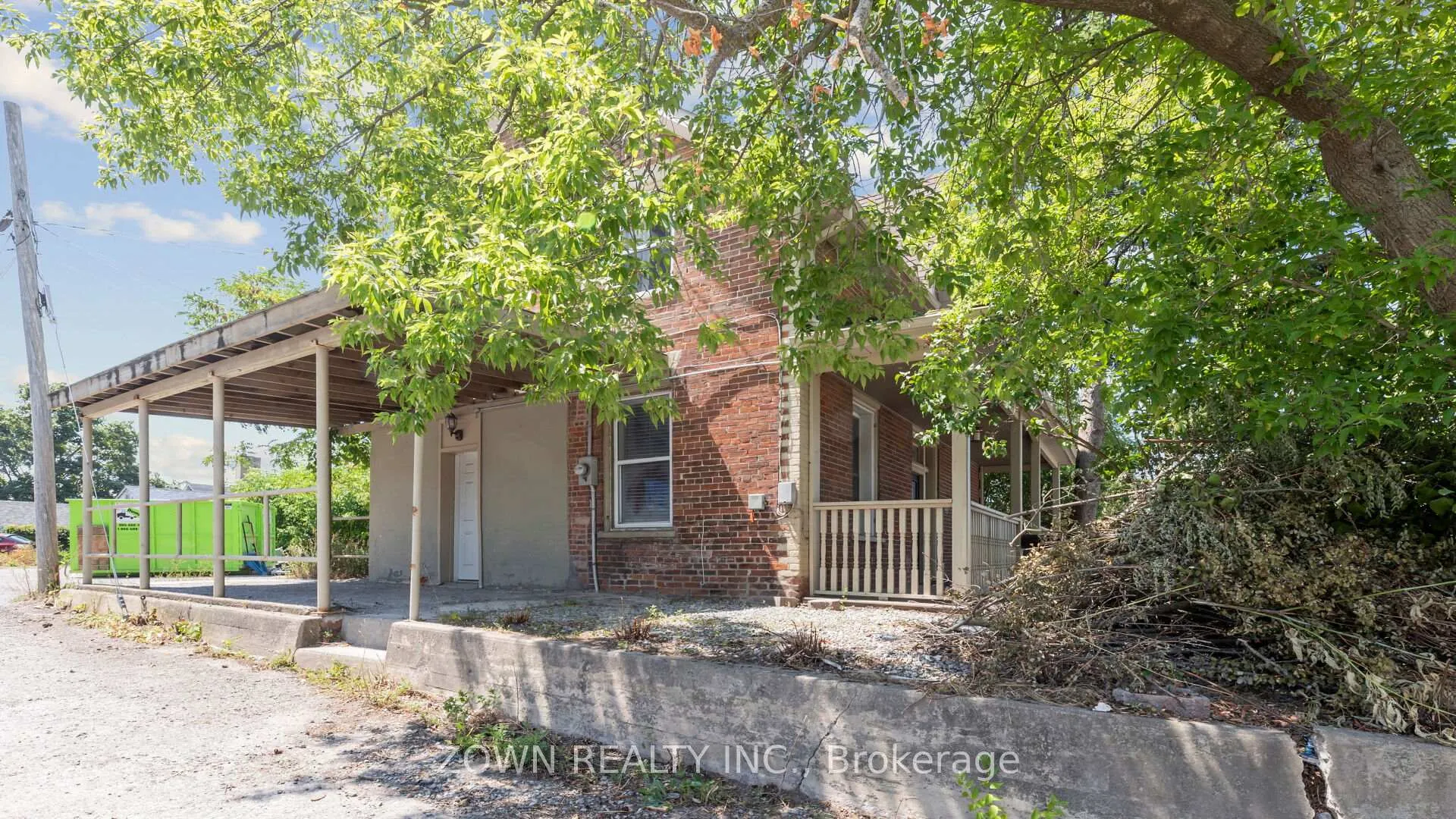 Photo 3 of 227 McDonnel Street, Peterborough, Town Ward 3 — HOMEH