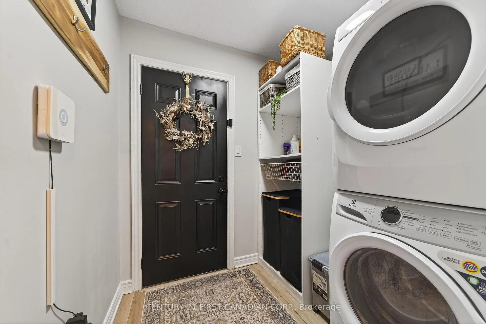 Photo 11 of 292 Thorn Drive, Strathroy-Caradoc, NE — HOMEH