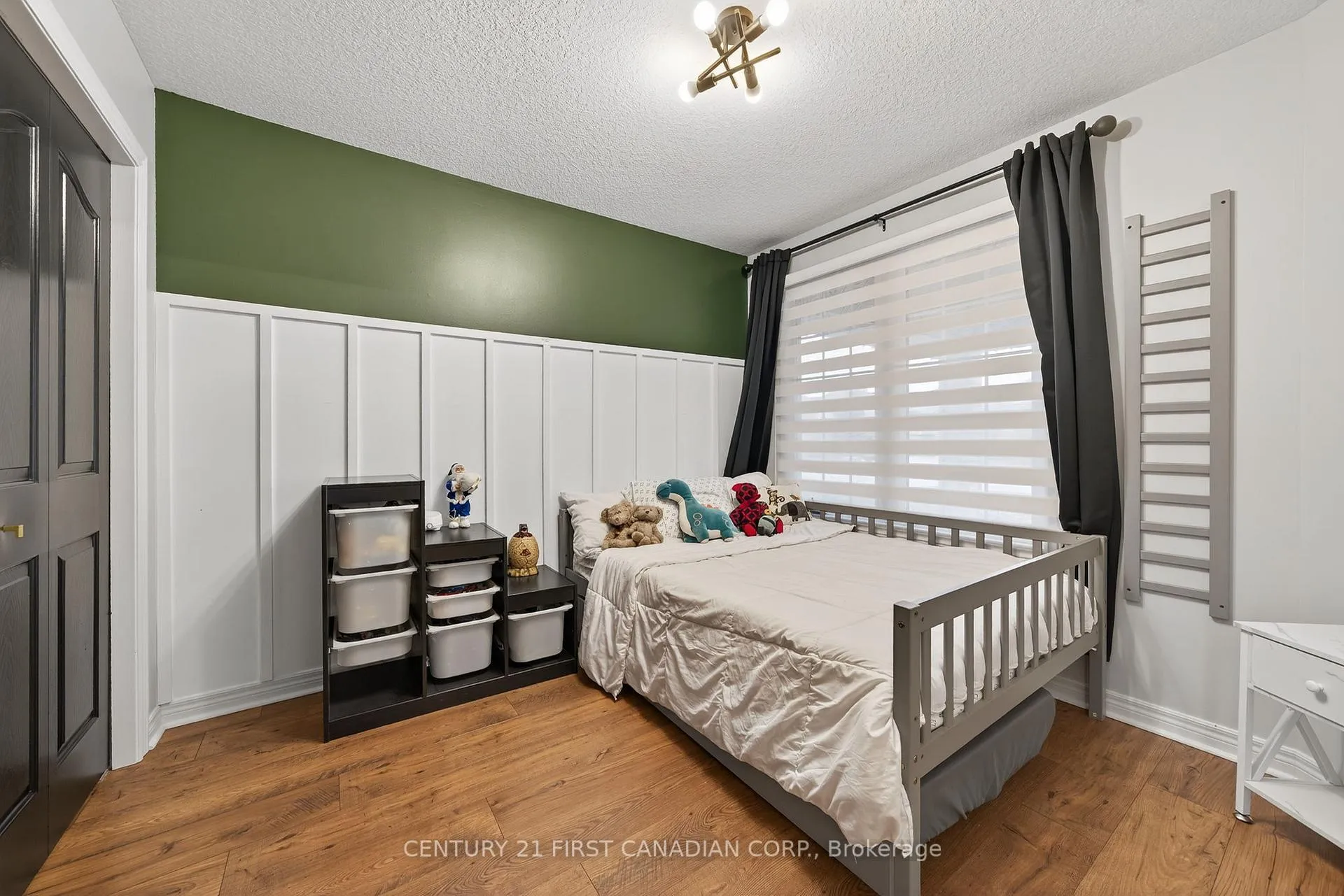 Photo 13 of 292 Thorn Drive, Strathroy-Caradoc, NE — HOMEH