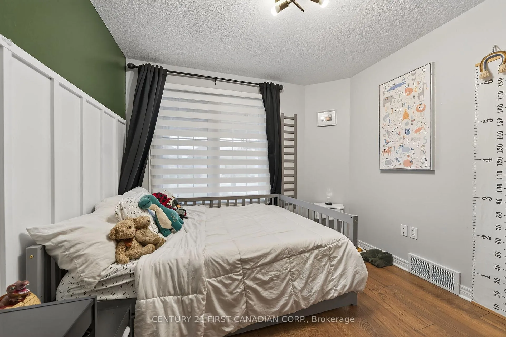 Photo 14 of 292 Thorn Drive, Strathroy-Caradoc, NE — HOMEH