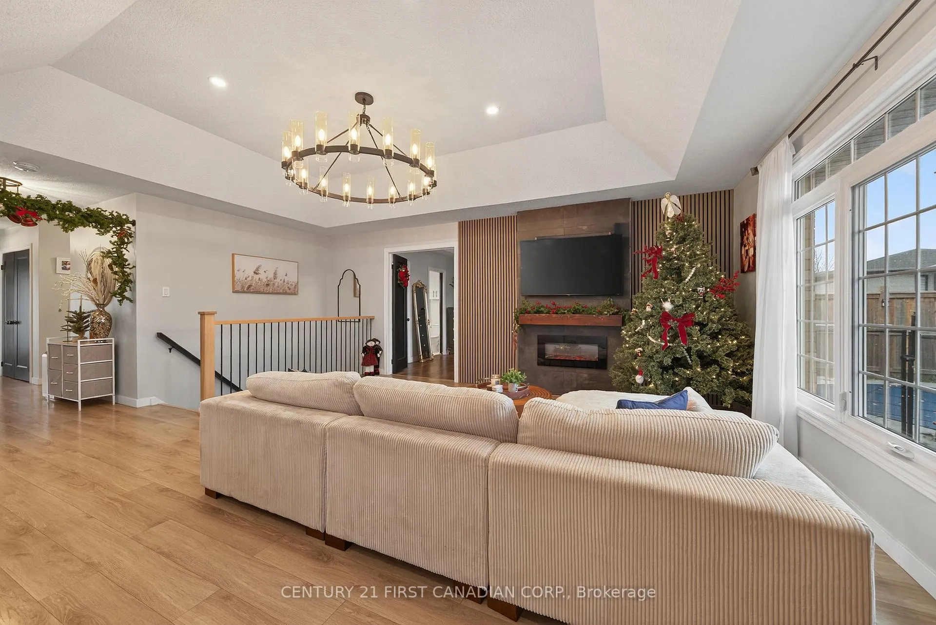 Photo 19 of 292 Thorn Drive, Strathroy-Caradoc, NE — HOMEH