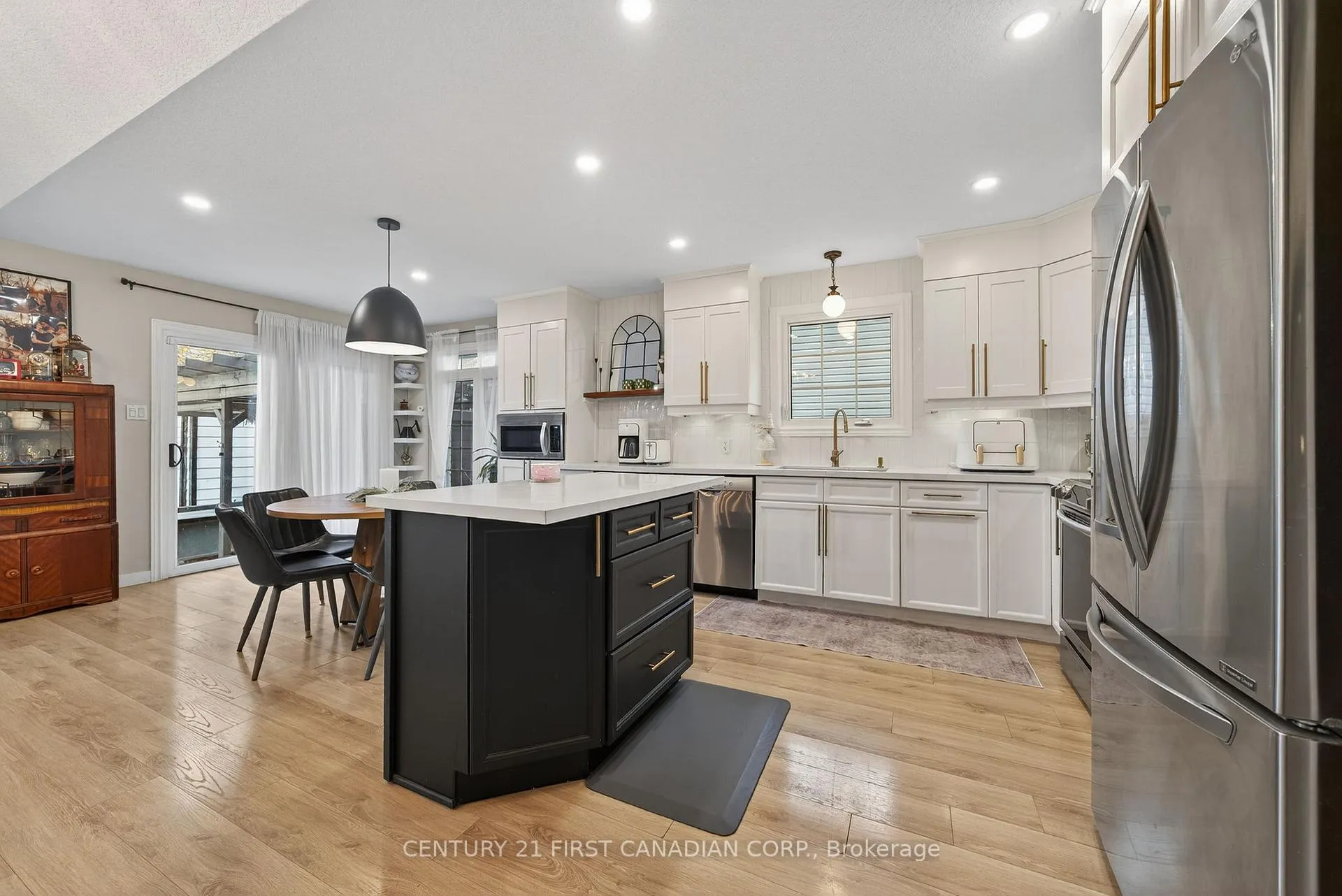 Photo 21 of 292 Thorn Drive, Strathroy-Caradoc, NE — HOMEH