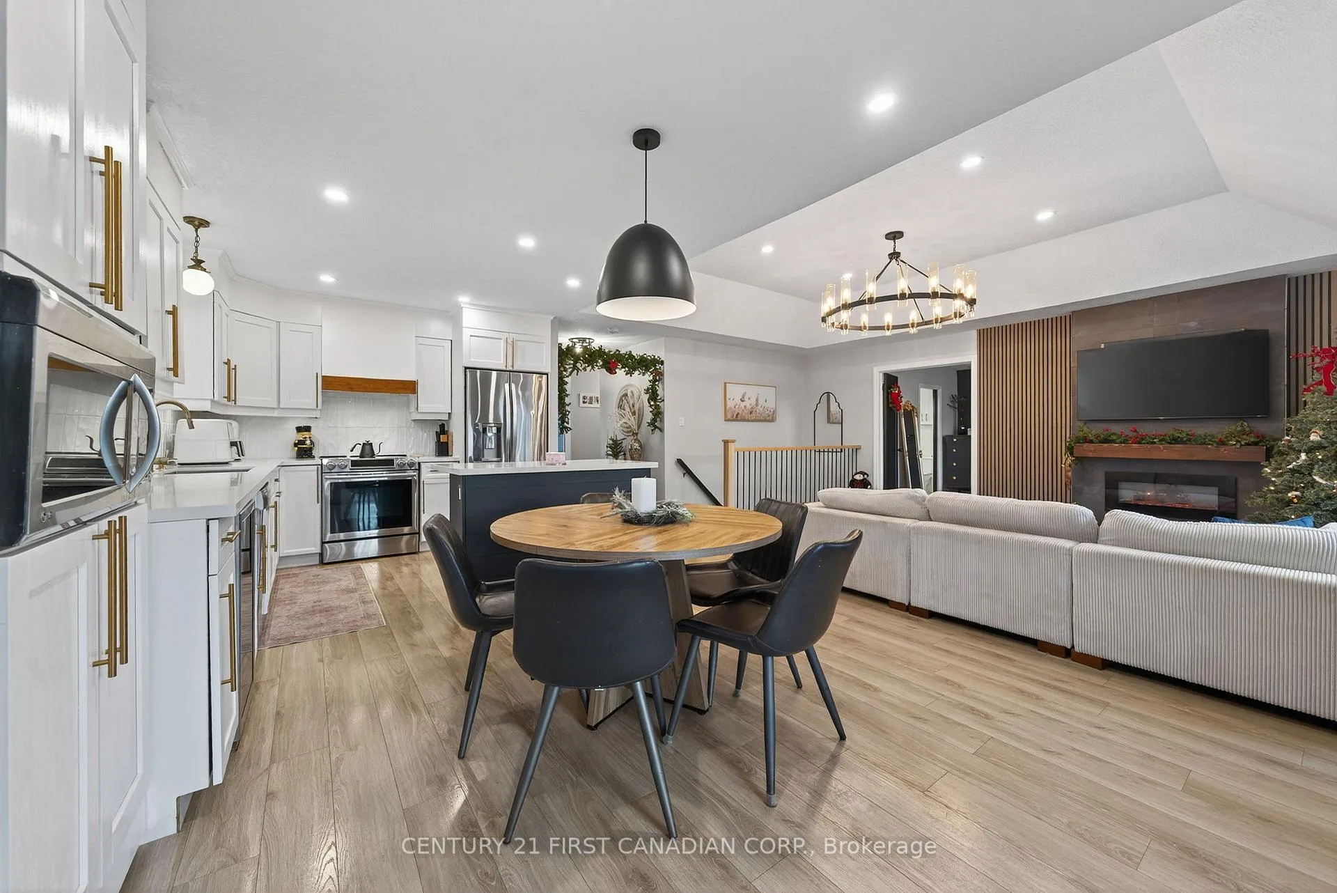 Photo 24 of 292 Thorn Drive, Strathroy-Caradoc, NE — HOMEH
