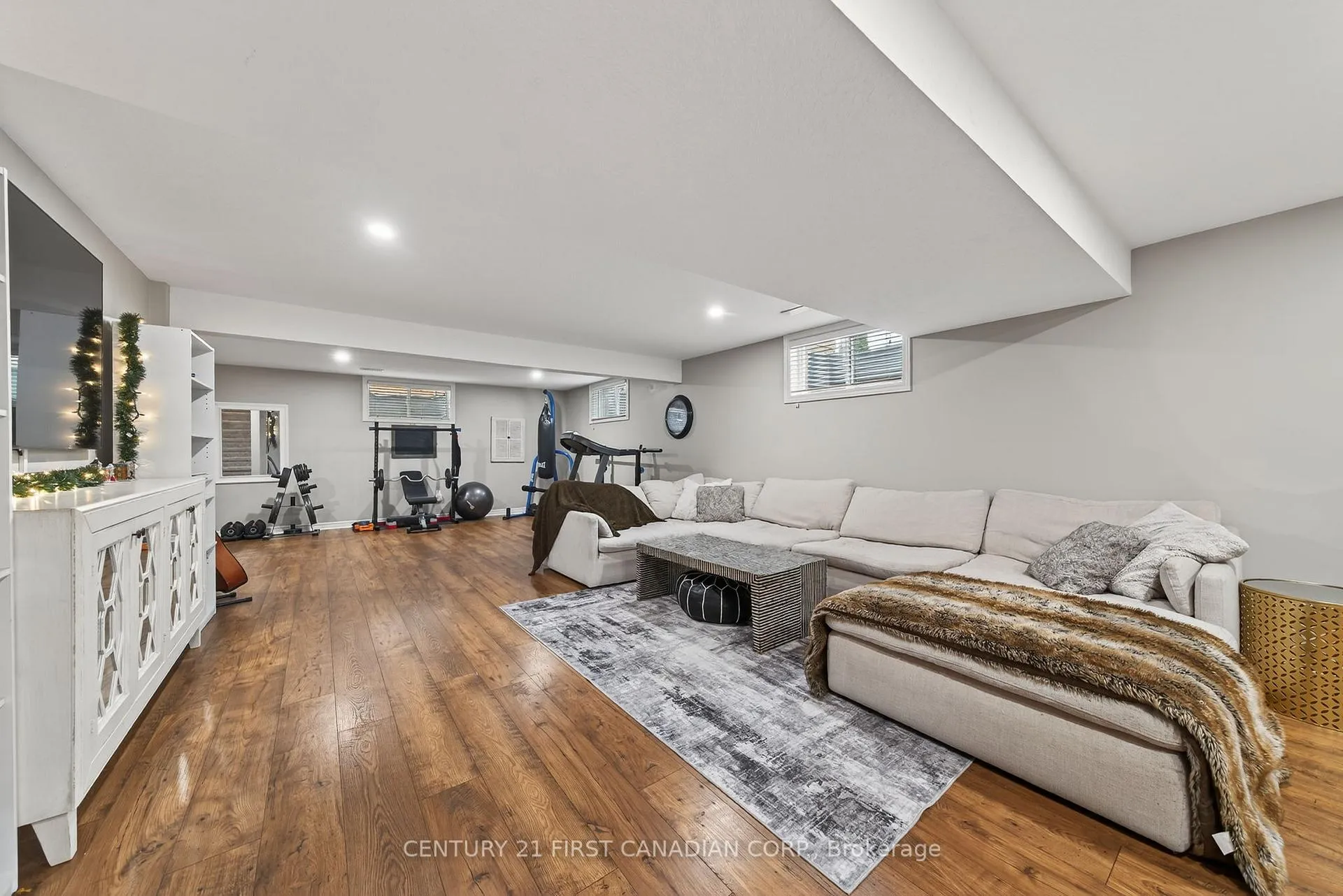 Photo 33 of 292 Thorn Drive, Strathroy-Caradoc, NE — HOMEH
