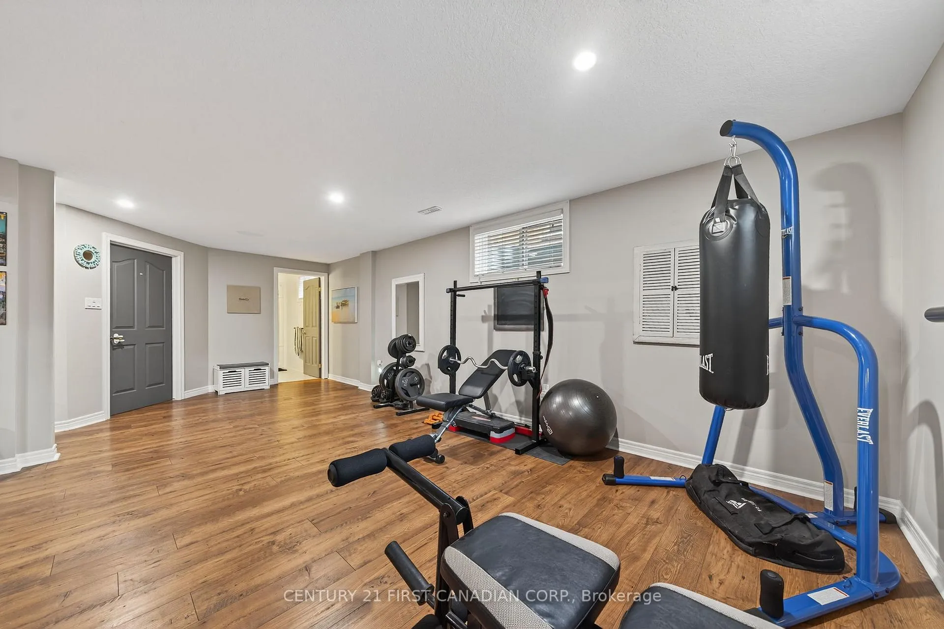 Photo 34 of 292 Thorn Drive, Strathroy-Caradoc, NE — HOMEH