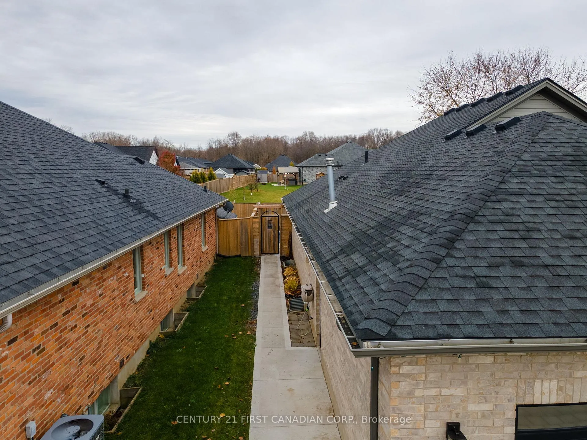 Photo 43 of 292 Thorn Drive, Strathroy-Caradoc, NE — HOMEH