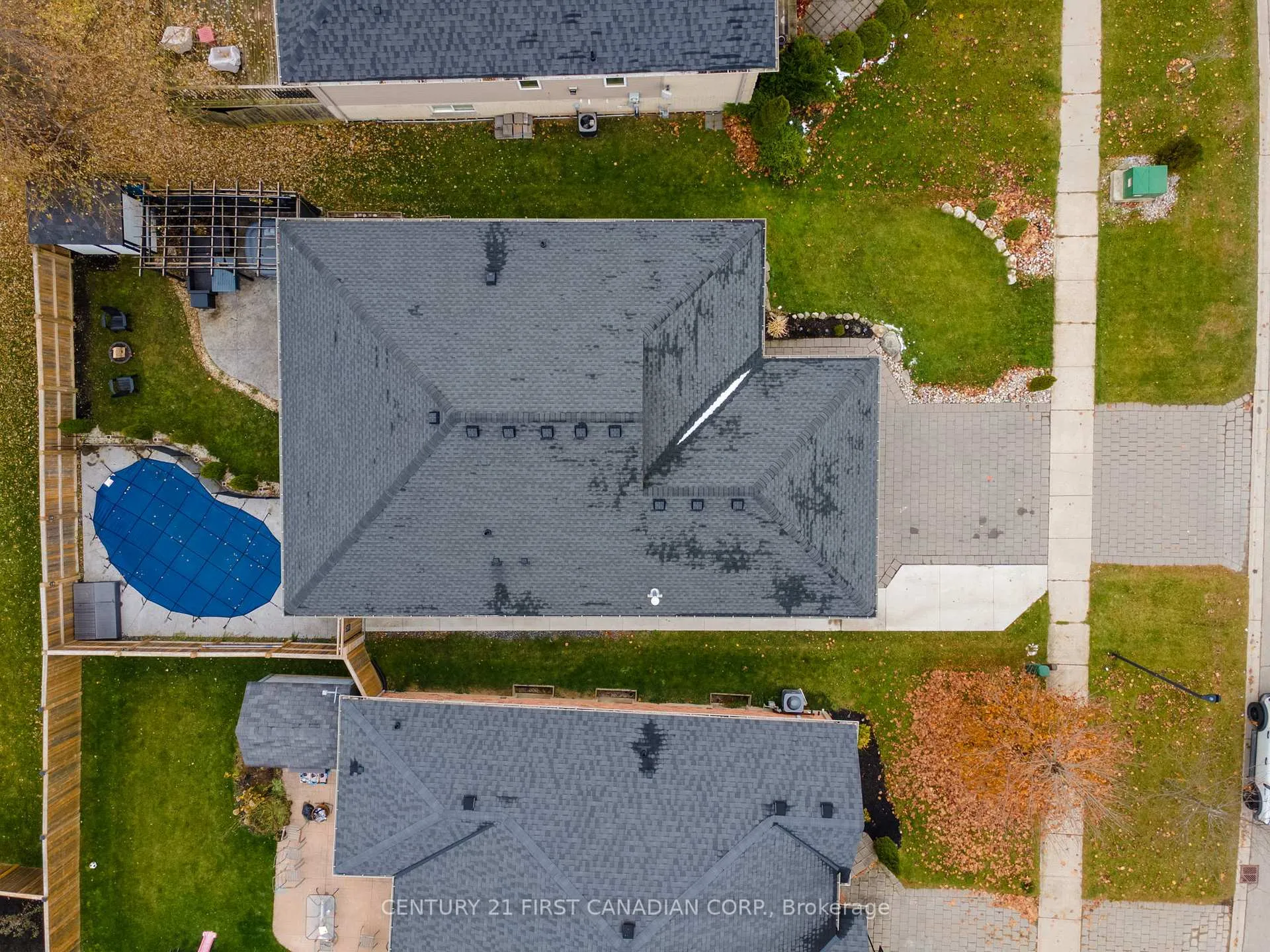 Photo 47 of 292 Thorn Drive, Strathroy-Caradoc, NE — HOMEH