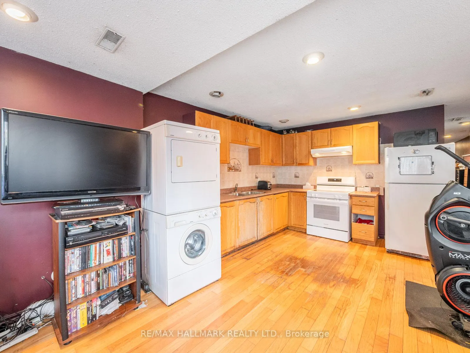 Photo 5 of 33 Earl Grey Road, Toronto, Blake-Jones — HOMEH