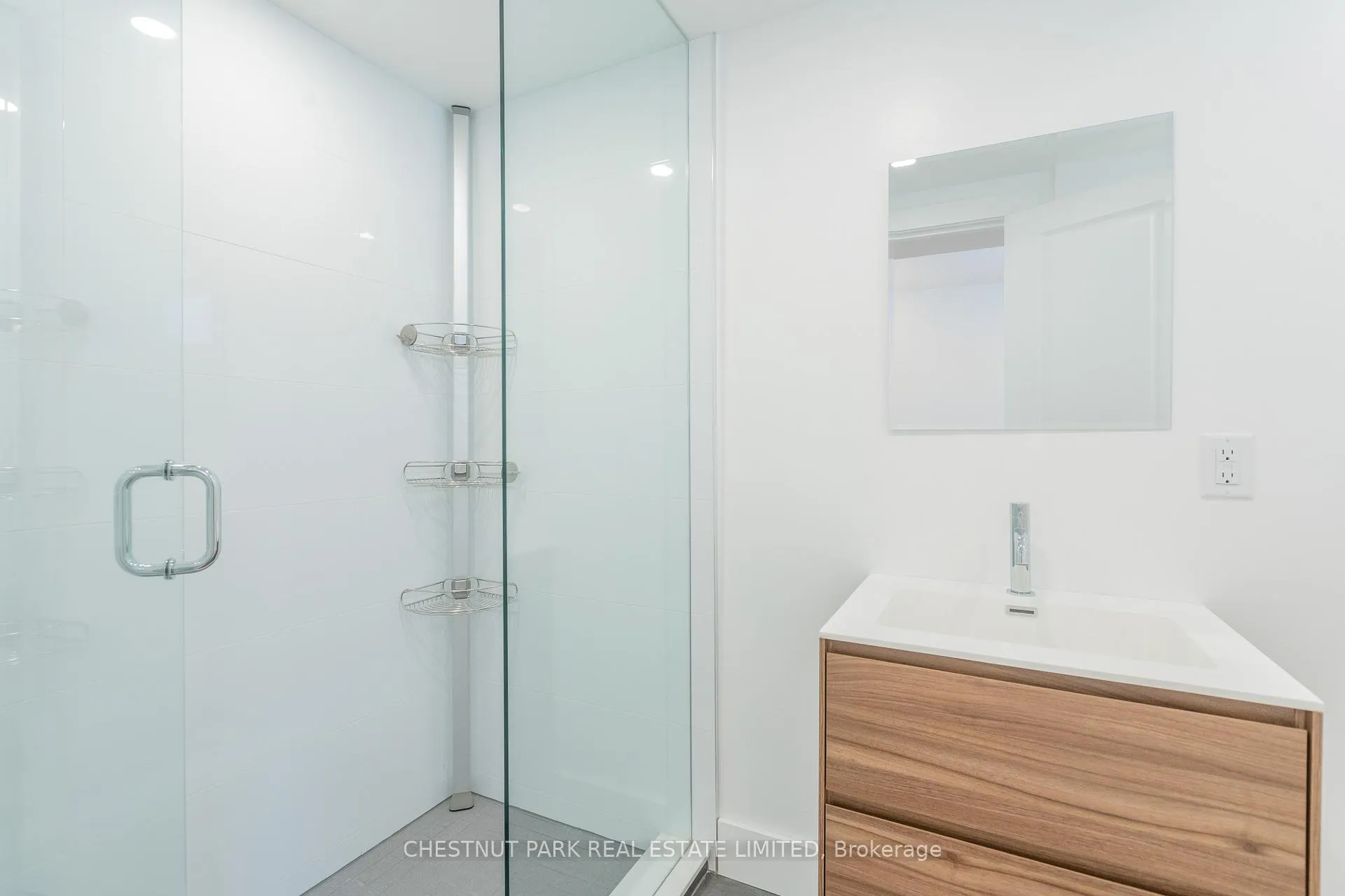 Photo 9 of Unit 1, 174 Wheeler Avenue, Toronto, The Beaches — HOMEH