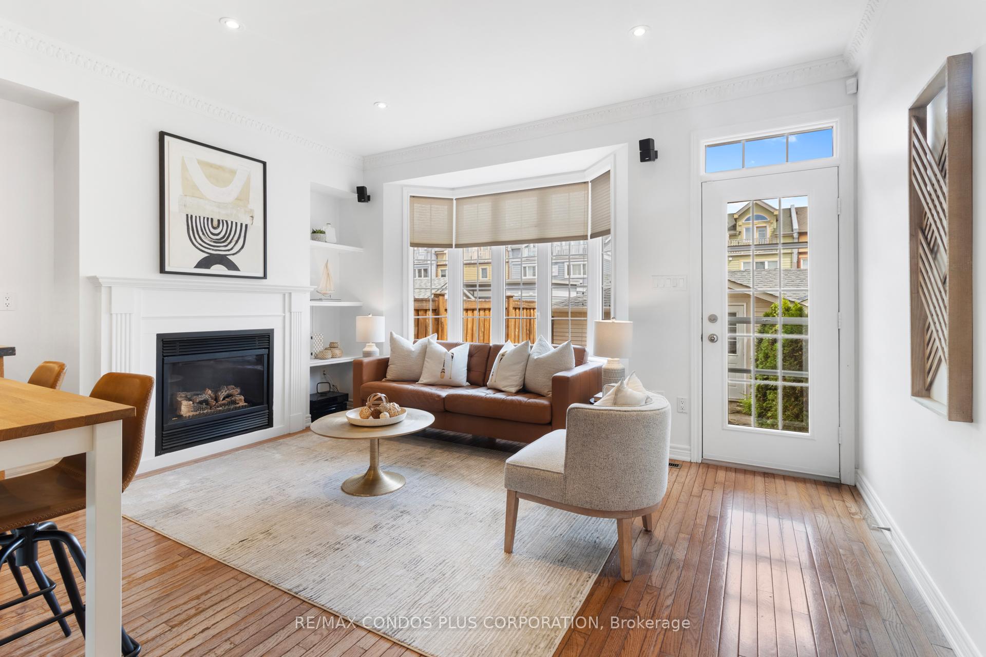 Photo 18 of 127 Boardwalk Drive, Toronto, The Beaches — HOMEH