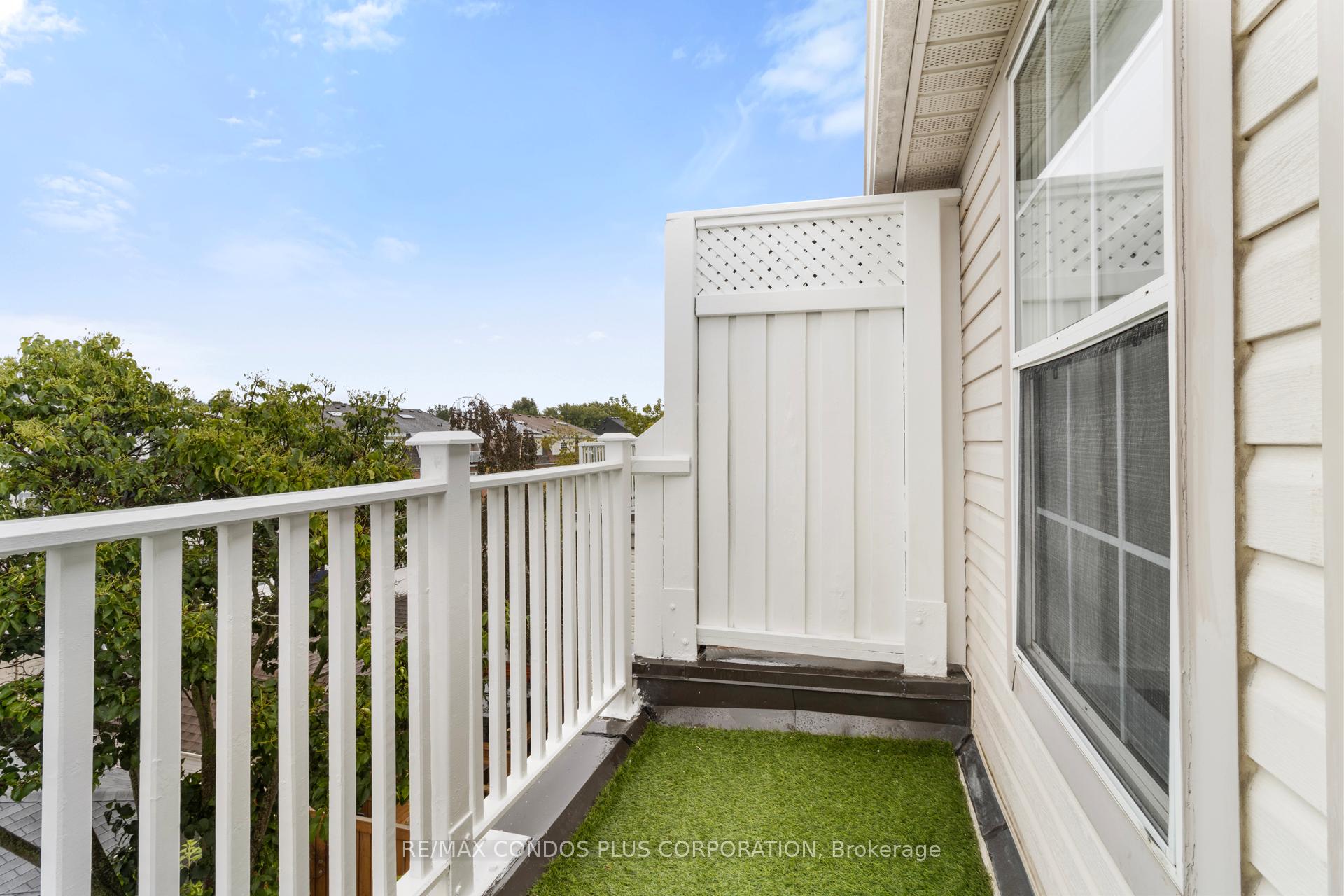 Photo 36 of 127 Boardwalk Drive, Toronto, The Beaches — HOMEH
