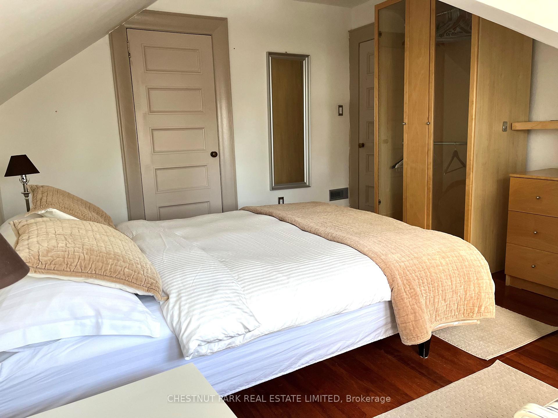 Photo 8 of Unit 3rd Flr, 114 Glen Road, Toronto, Rosedale-Moore Park — HOMEH