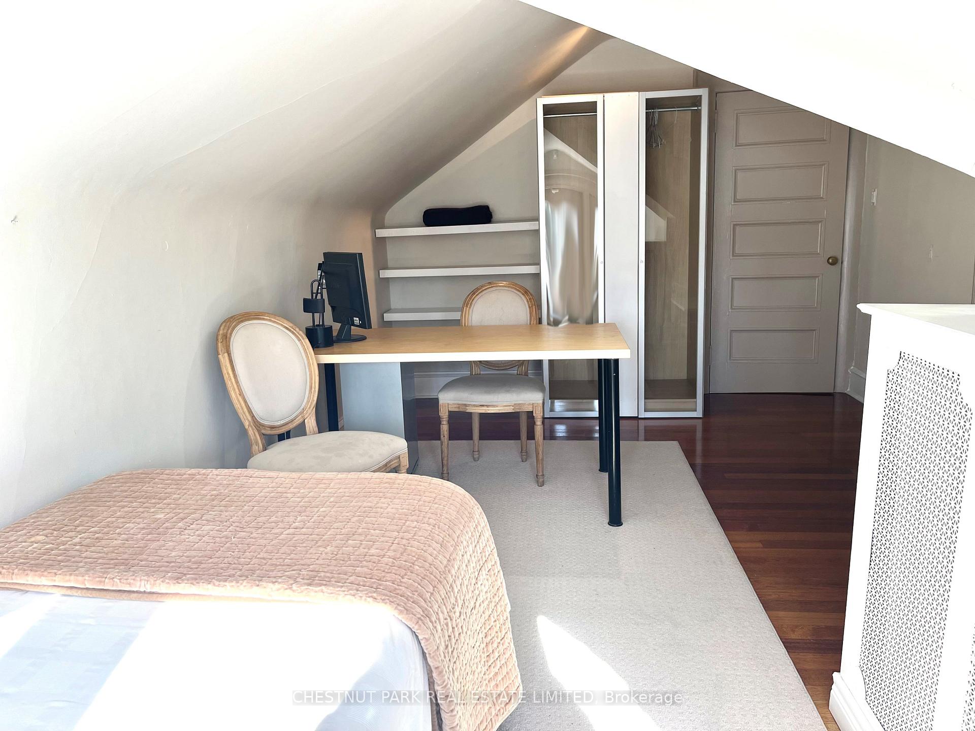 Photo 4 of Unit 3rd Flr, 114 Glen Road, Toronto, Rosedale-Moore Park — HOMEH