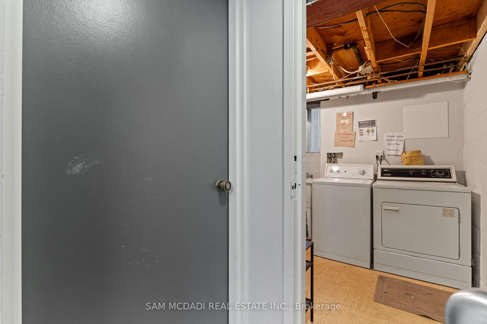 Photo 5 of Unit Lower, 26 Pine Avenue, Toronto, The Beaches — HOMEH