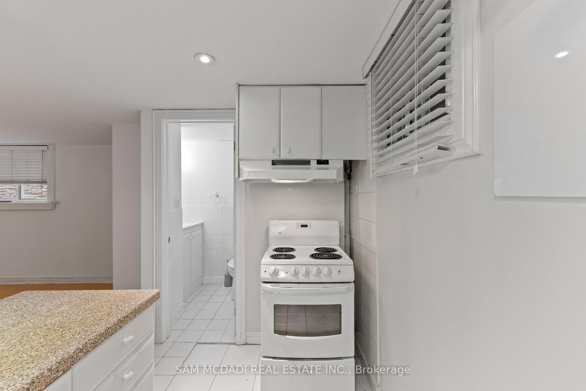 Photo 15 of Unit Lower, 26 Pine Avenue, Toronto, The Beaches — HOMEH