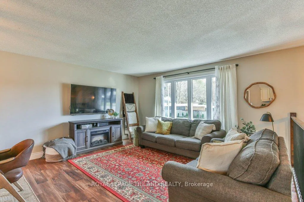 Photo 17 of 548 Pamela Drive, Strathroy-Caradoc, Mount Brydges — HOMEH