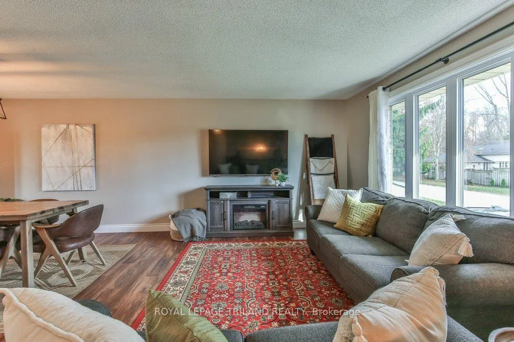 Photo 18 of 548 Pamela Drive, Strathroy-Caradoc, Mount Brydges — HOMEH