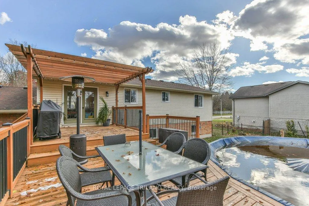 Photo 45 of 548 Pamela Drive, Strathroy-Caradoc, Mount Brydges — HOMEH