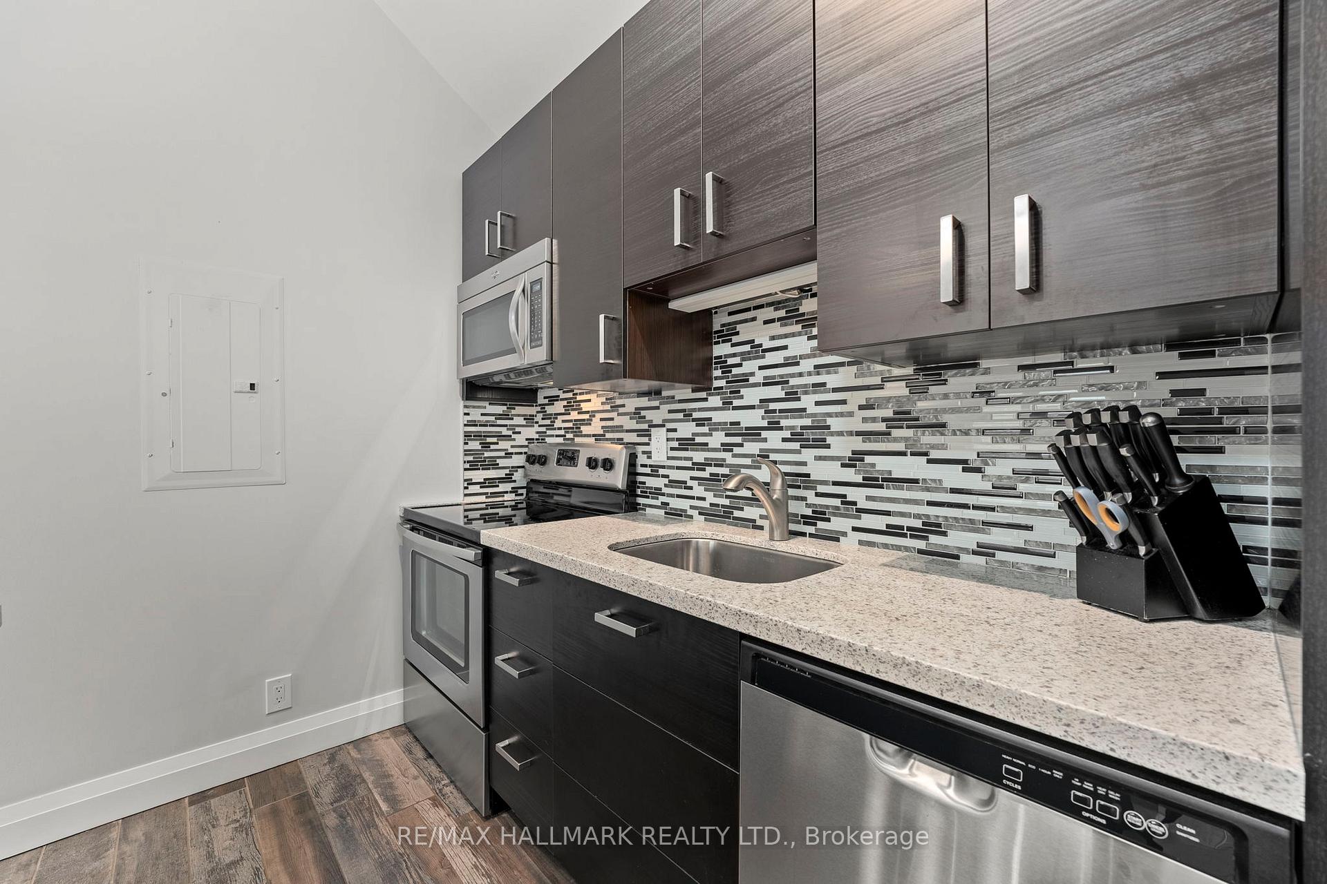 Photo 6 of Unit Unit 1, 276 King Edward Avenue, Toronto, Woodbine-Lumsden — HOMEH