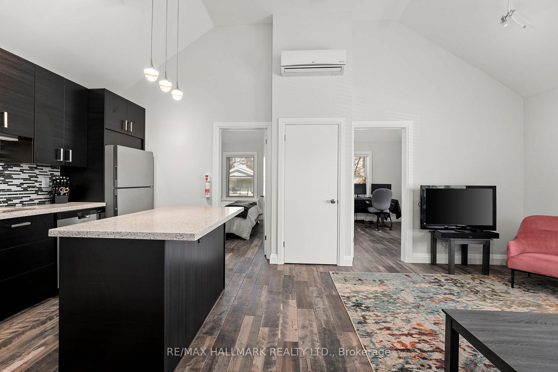 Photo 7 of Unit Unit 1, 276 King Edward Avenue, Toronto, Woodbine-Lumsden — HOMEH