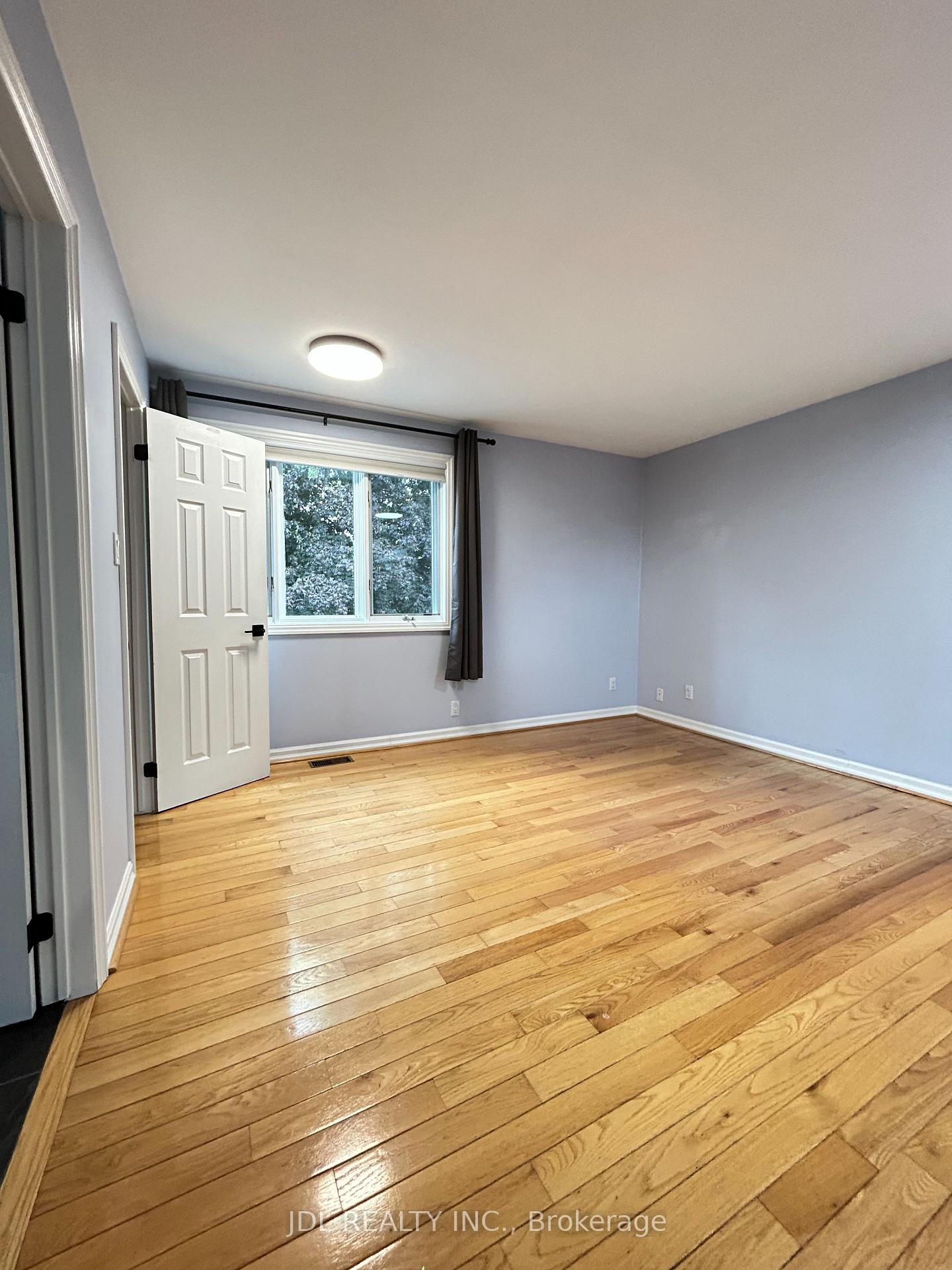Photo 10 of 535 Broadway Avenue, Toronto, Leaside — HOMEH