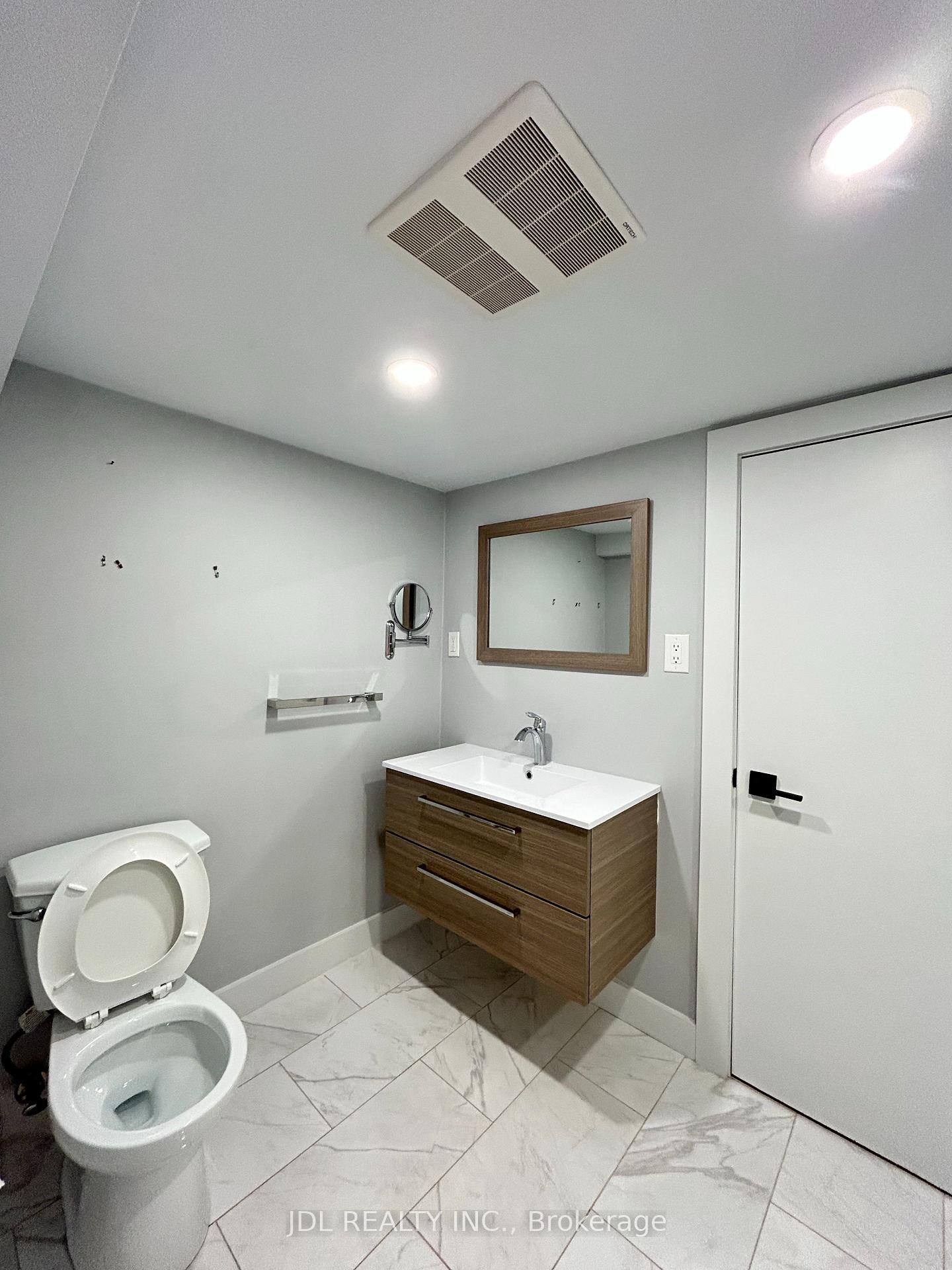 Photo 14 of 535 Broadway Avenue, Toronto, Leaside — HOMEH